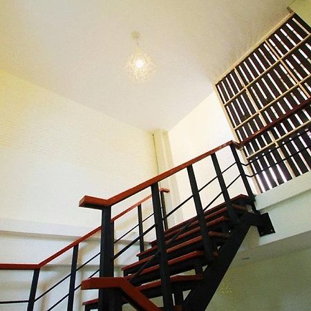 Hostel Sakul House Bangkok Zewnętrze zdjęcie
