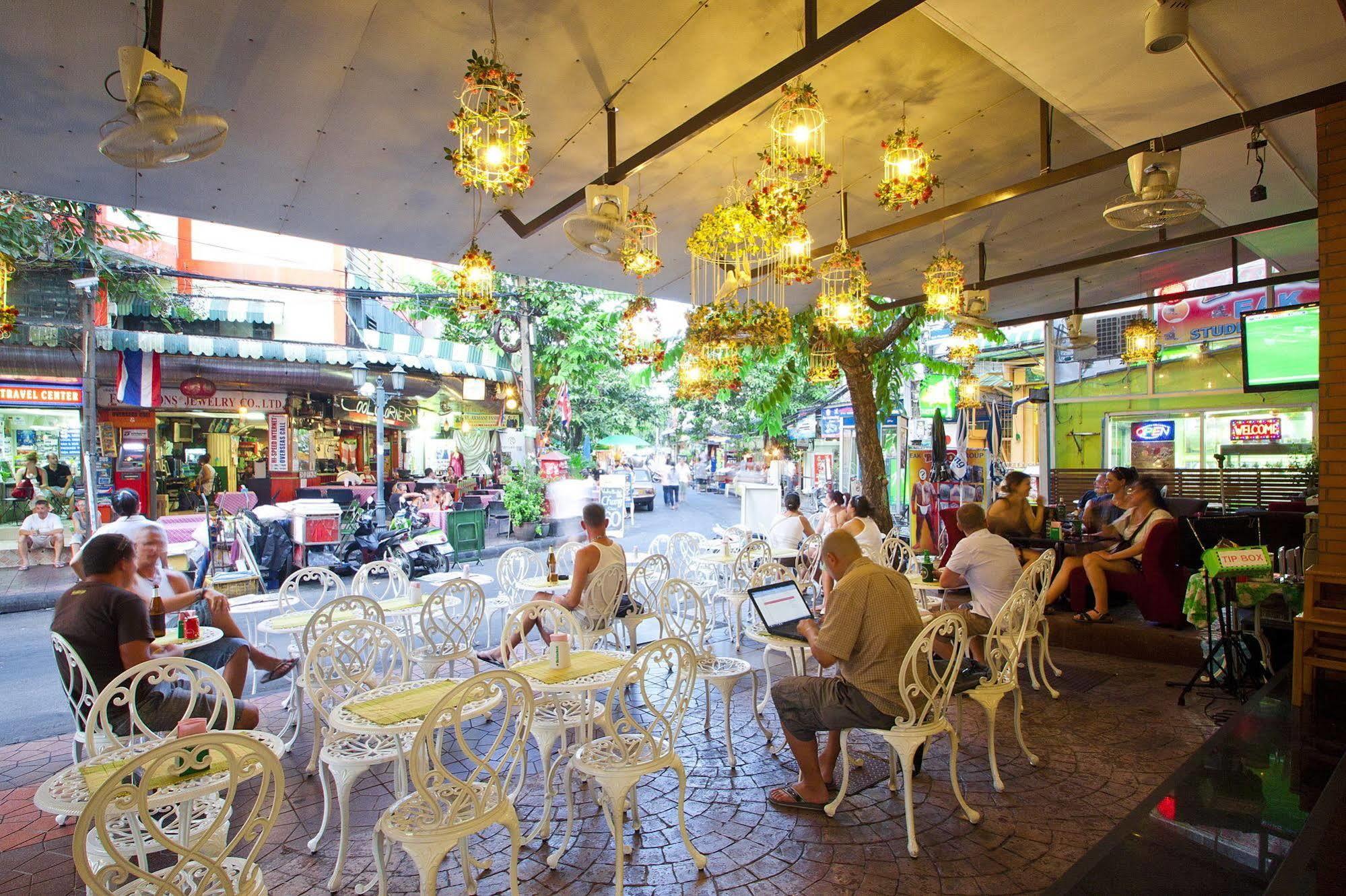 Hostel Sakul House Bangkok Zewnętrze zdjęcie