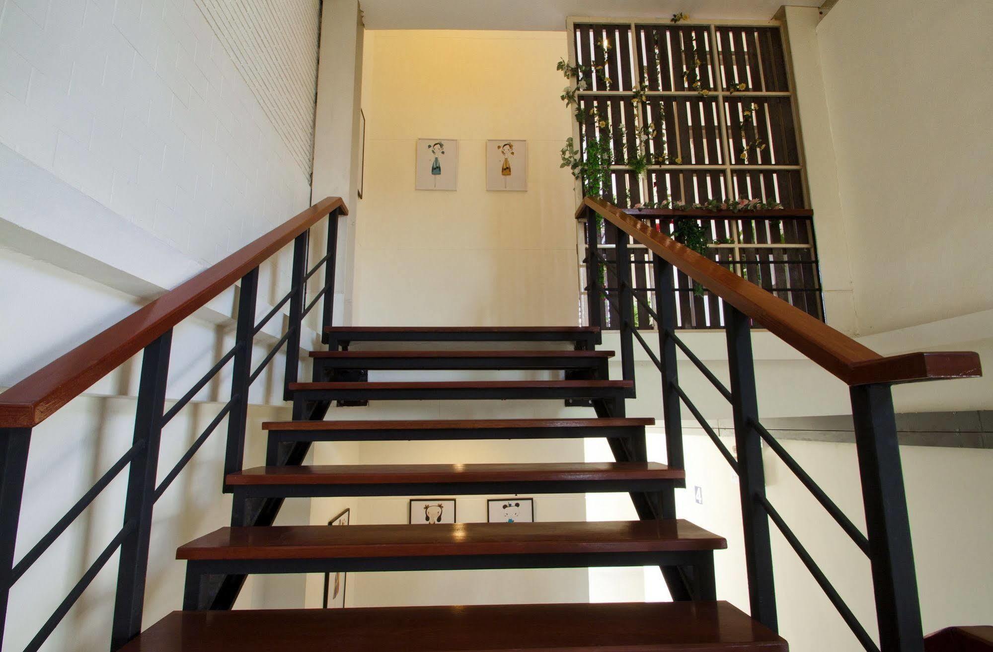 Hostel Sakul House Bangkok Zewnętrze zdjęcie